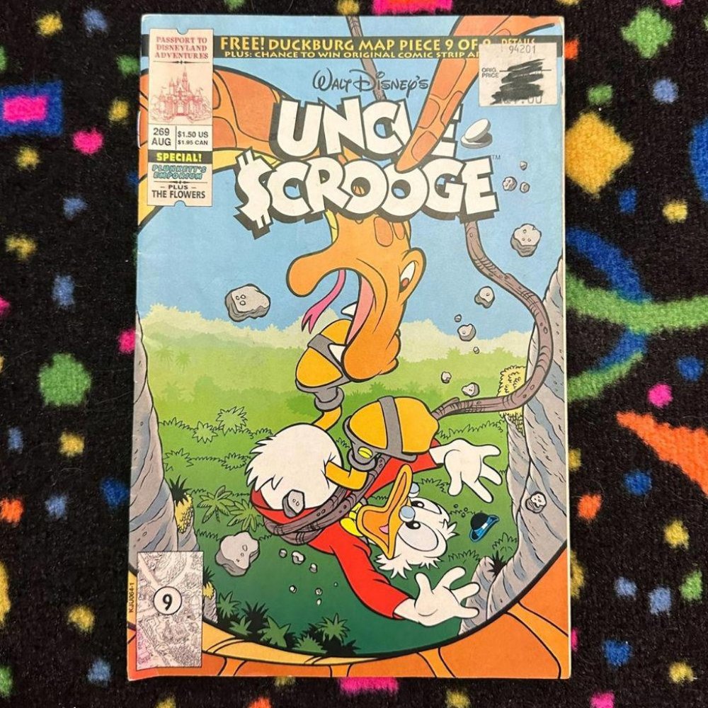 UNCLE SCROOGE COMIC‎ BOOK